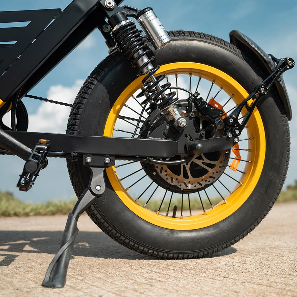 premium off-road fat-tire of yellow HappyRun G100 Pro Dual battery Electric Cargo Bikes. Off-road, all terrain E-bikes with 72V 6000W motor system, fat-tire cruisers to sleek urban commuters. NFC unlock and LED Display, Hydraulic disc drakes, Full Suspension. HappyRun G100 e-bike is similar to Freego Flash F3 Pro Max Dual Motor 750W eBike 55Ah Battery 34 MPH, Voltvogue BK-20 Adult Electric Bike, Segway Xyber Electric Bike, Freego Flash F3 Pro Max Electric Bike, Cheetah MT-380 Dual-Motor Electric Motorbike.