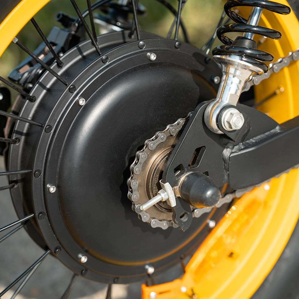 hydraulic disc brake of yellow HappyRun G100 Pro Dual battery Electric Cargo Bikes. Off-road, all terrain E-bikes with 72V 6000W motor system, fat-tire cruisers to sleek urban commuters. NFC unlock and LED Display, Hydraulic disc drakes, Full Suspension. HappyRun G100 e-bike is similar to Freego Flash F3 Pro Max Dual Motor 750W eBike 55Ah Battery 34 MPH, Voltvogue BK-20 Adult Electric Bike, Segway Xyber Electric Bike, Freego Flash F3 Pro Max Electric Bike, Cheetah MT-380 Dual-Motor Electric Motorbike.
